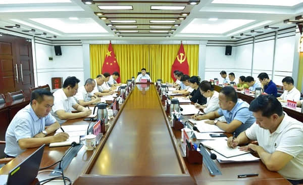 陵水召開十五屆縣委理論學習中心組（擴大）學習會