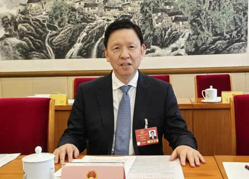 全國人大代表周曙光：低空經濟“飛得穩”需織密安全網、打通數據鏈